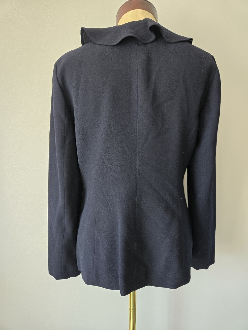 Ralph Lauren Navy 100% Worsted Wool Ruffle Front Blazer. Size 6 - Picture 7 of 13